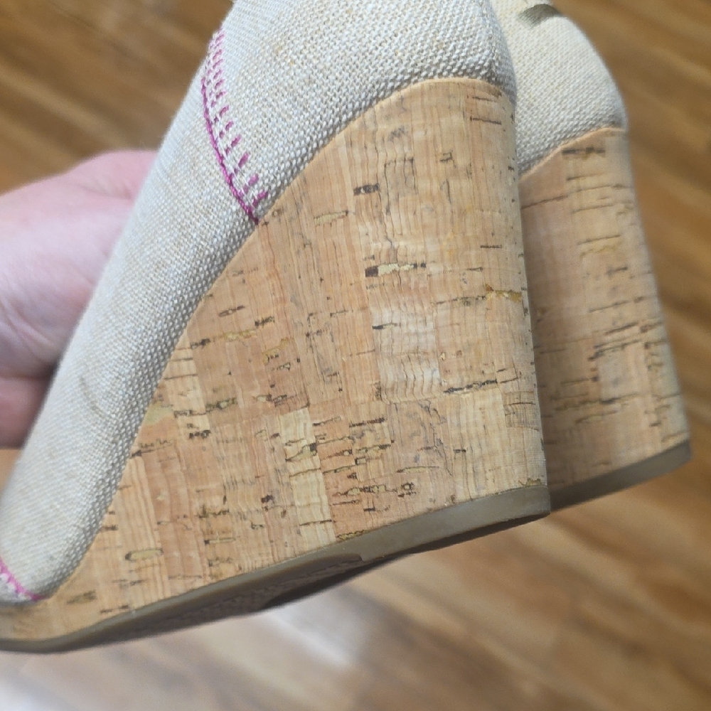 Toms Size 9 Stella Natural Burlap Embroidery Wedge Peep Toe Sandals - Picture 16 of 16